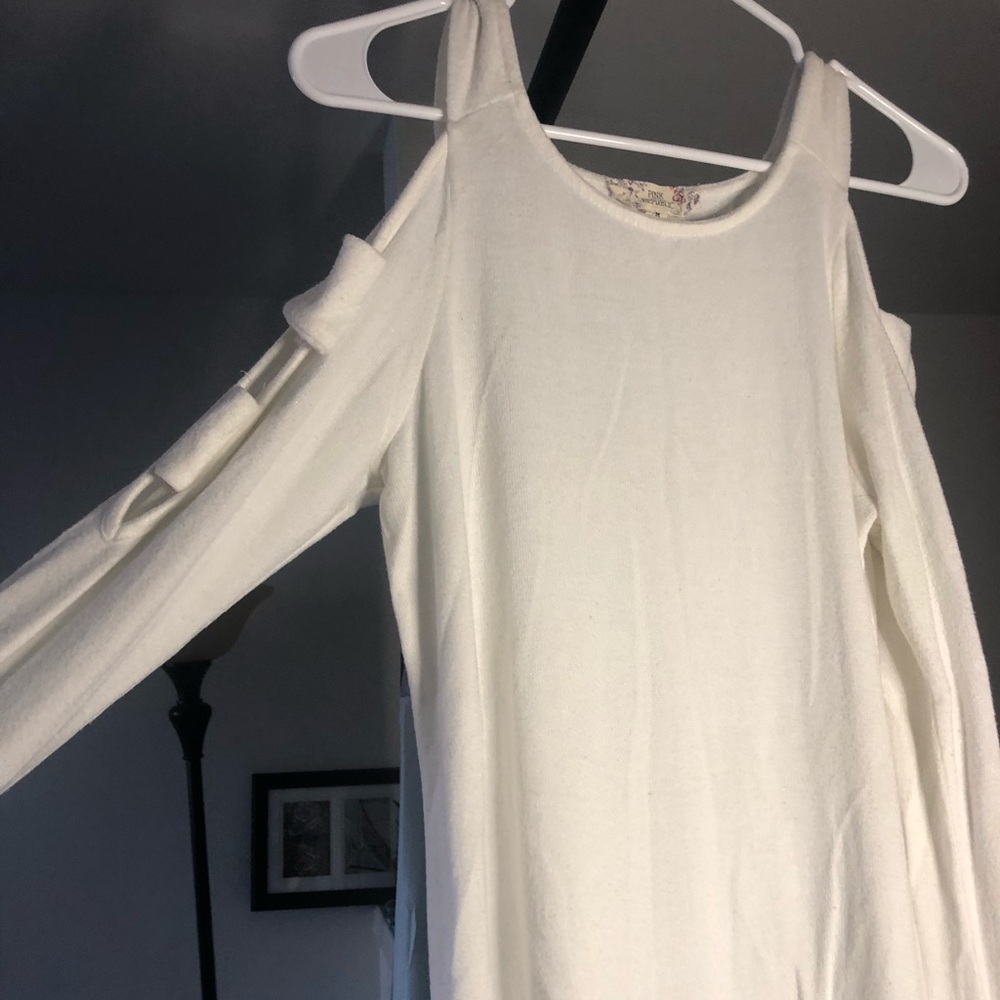Soft white style top